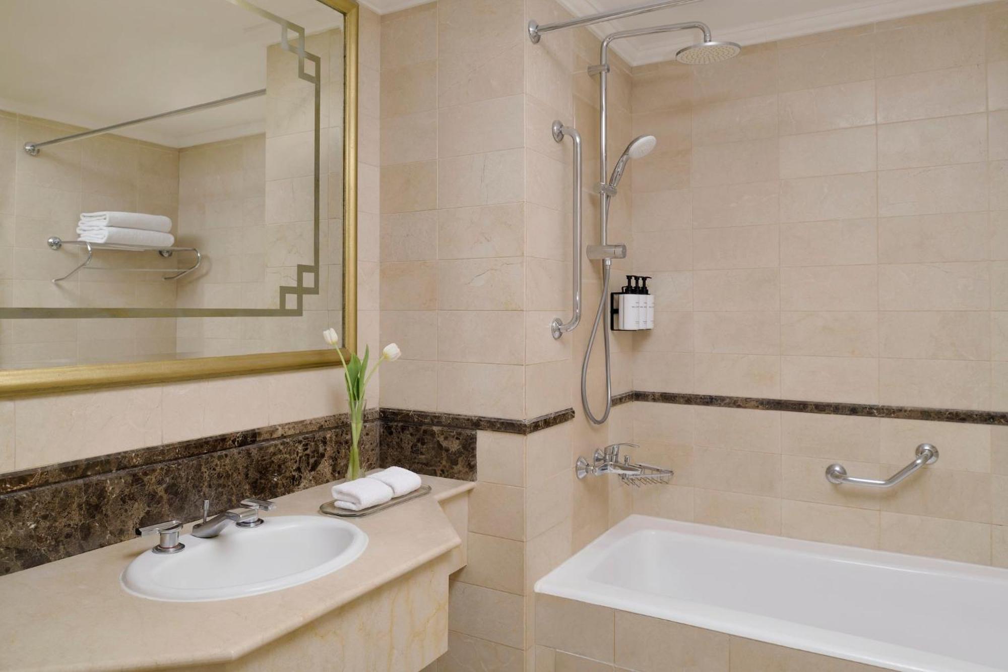 One-Bedroom Suite City View,1598896538:JPEG